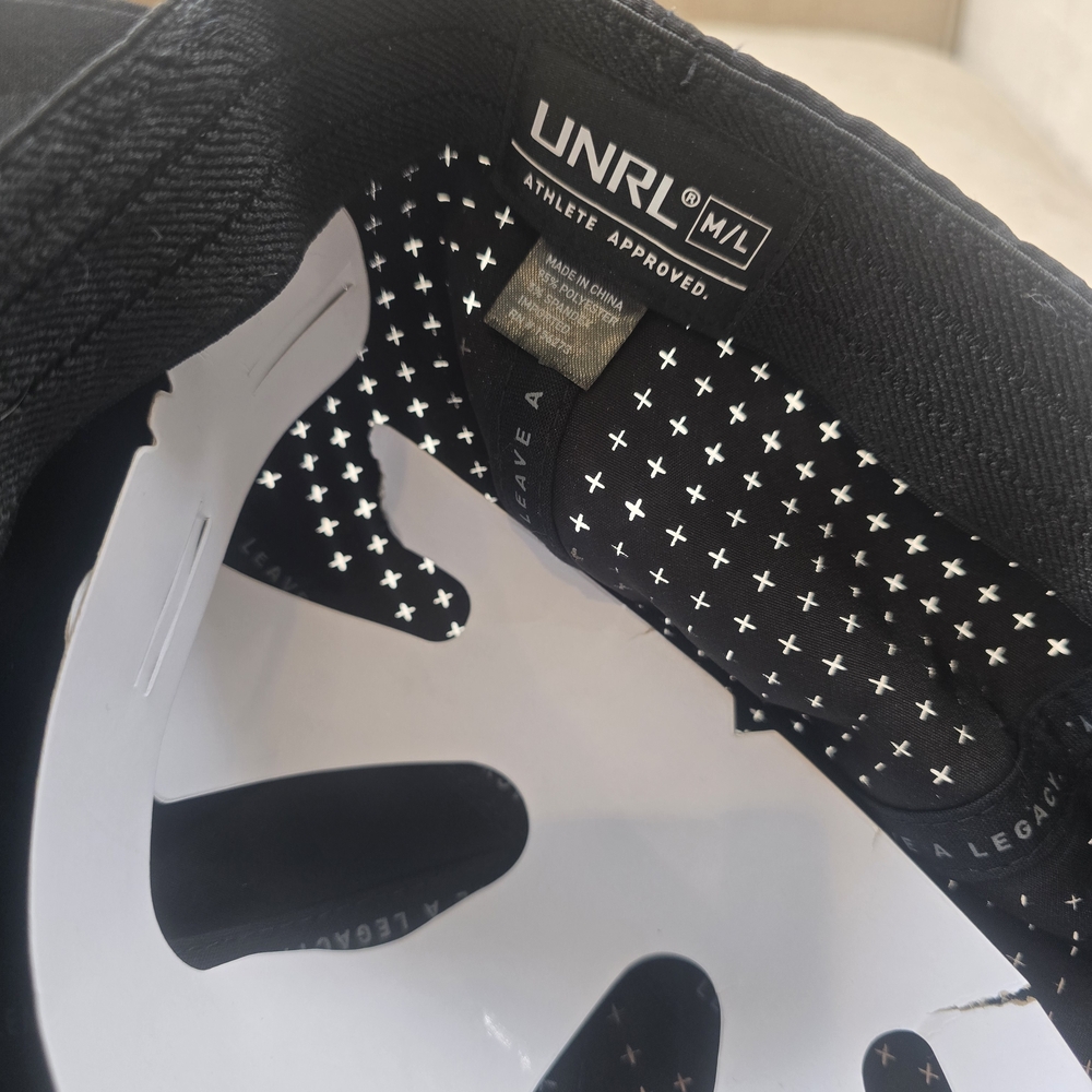 Black Mid-Pro Snapback Hat - Picture 2 of 3